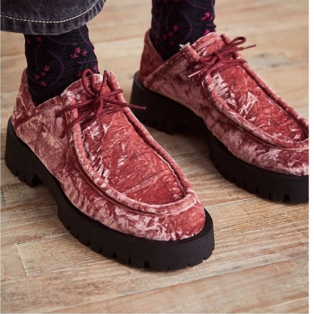 Free People Convertible Velvet Oxfords in Smoked Pink 38